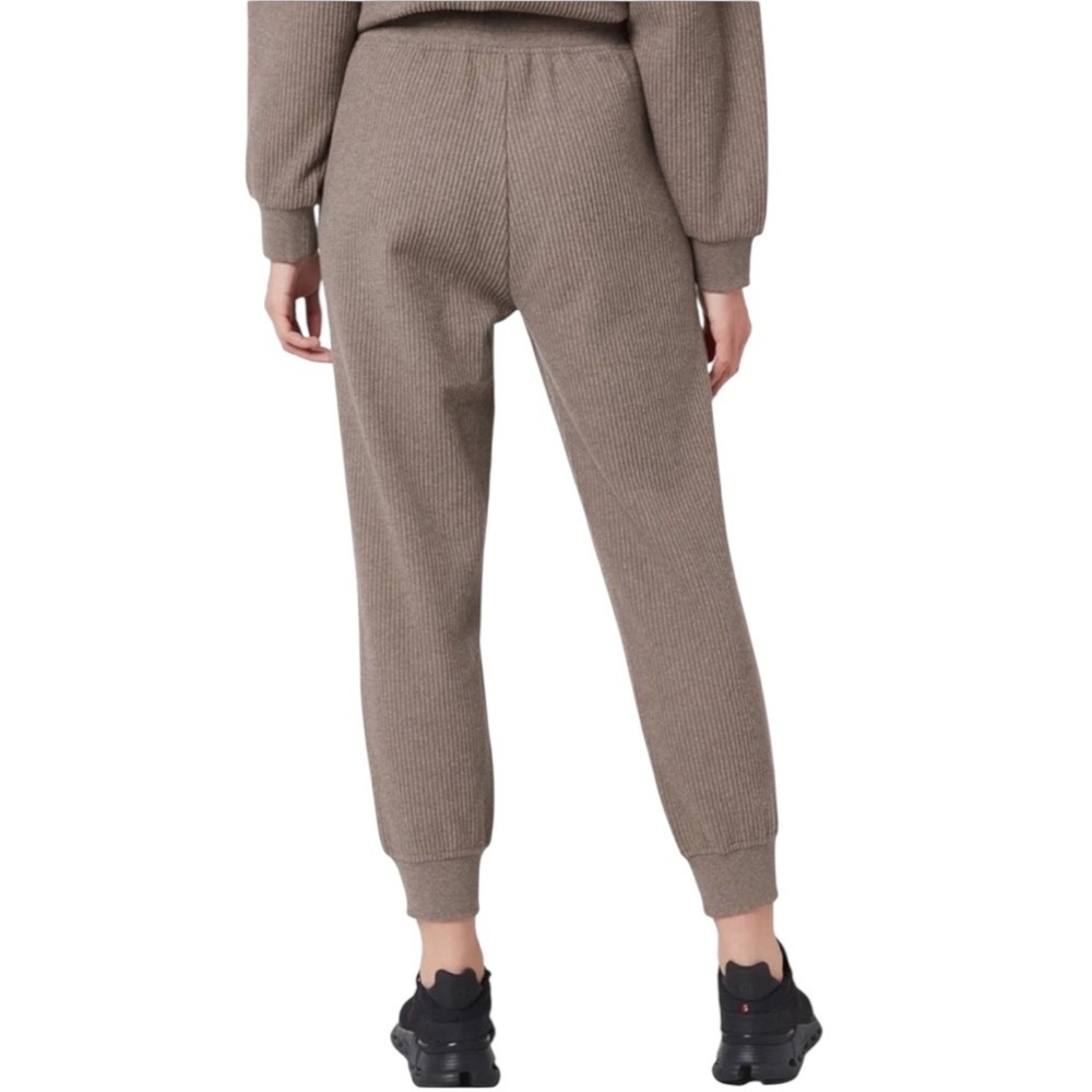 Varley Chaucer Corduroy Ribbed Jogger Pants - Picture 2 of 7